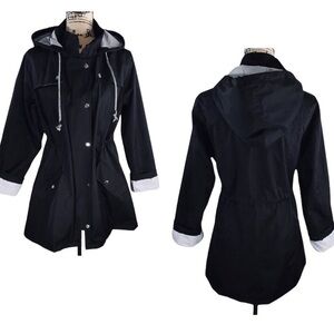 Women’s Front Zipper + Snaps Hooded Rain Jacket Fully Lined Black Size L…
